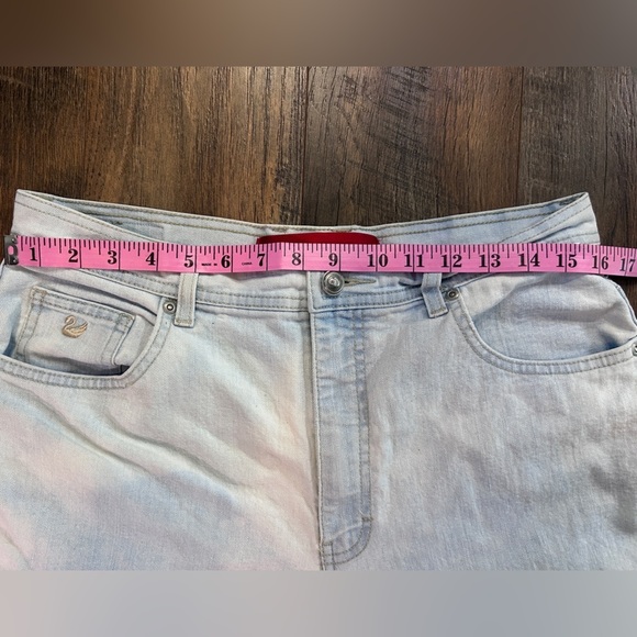 Light Wash Gloria Vanderbilt Jeans Size 14 - Picture 4 of 9
